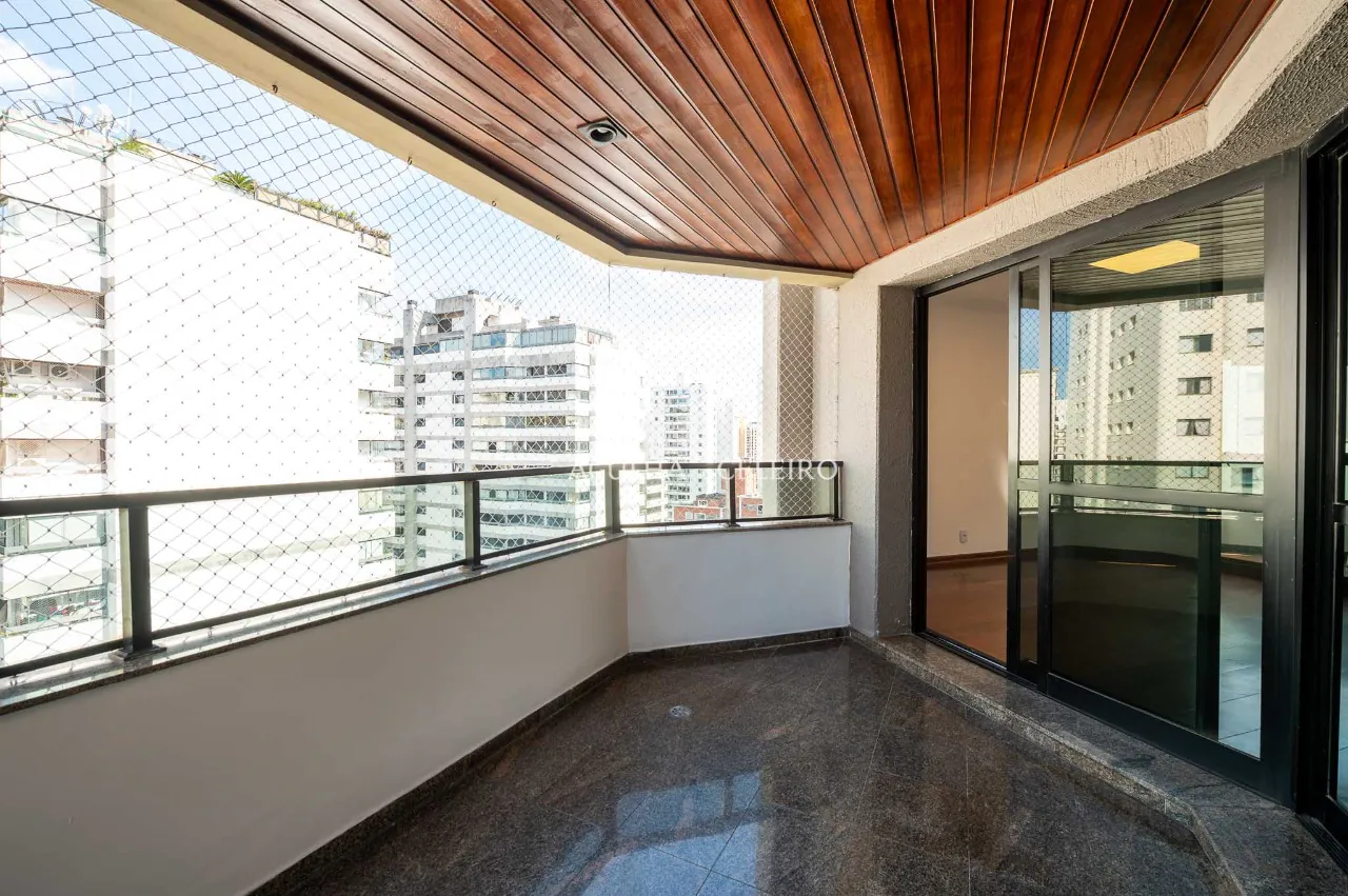 Venda em Moema: 04 quartos em localização deliciosa e privilegiada! – AP6993