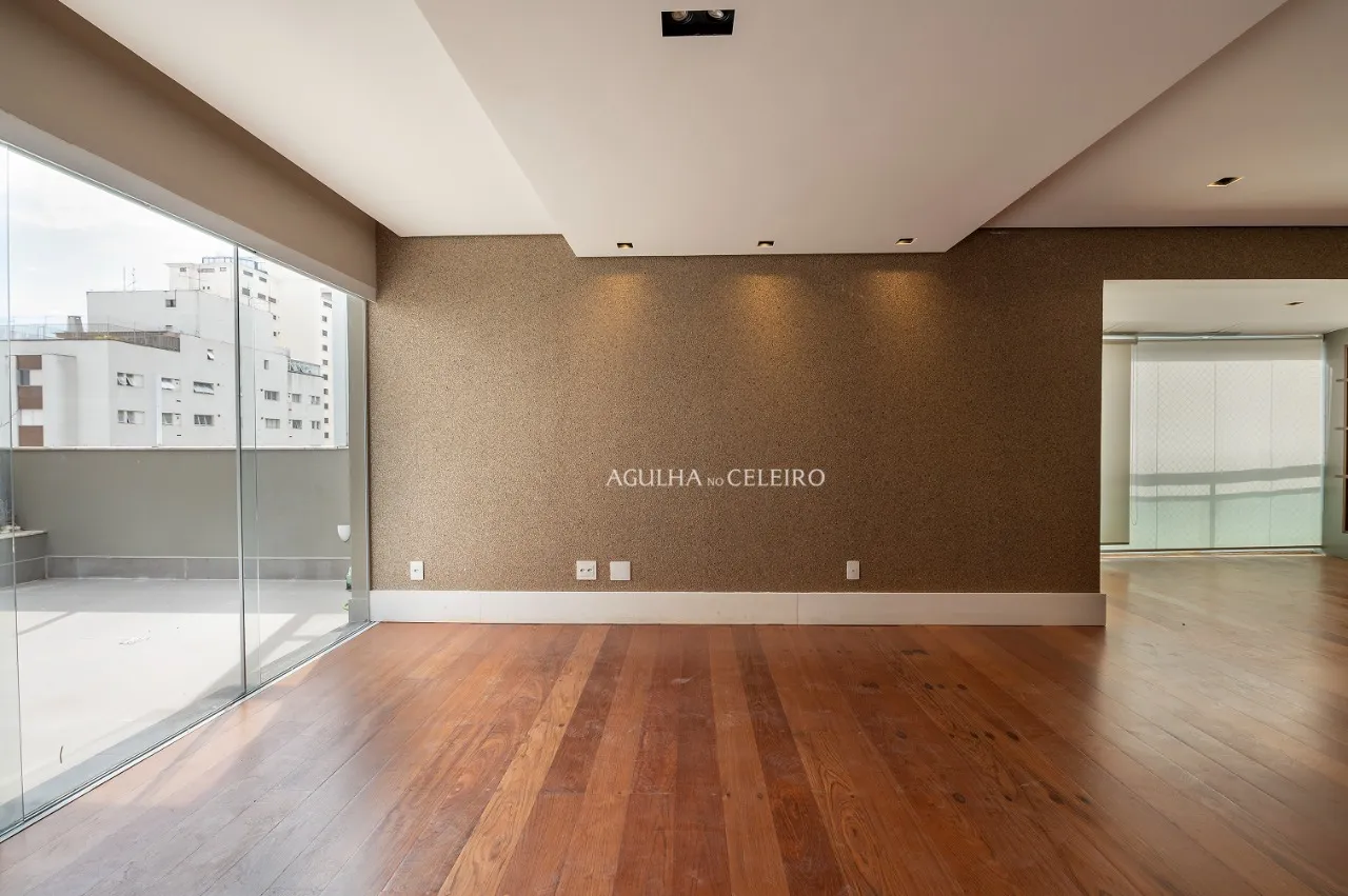 Venda/Moema: Cobertura deliciosa em prédio novo! – CO0189