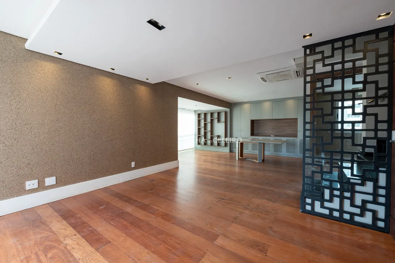 Venda/Moema: Cobertura deliciosa em prédio novo! – CO0189