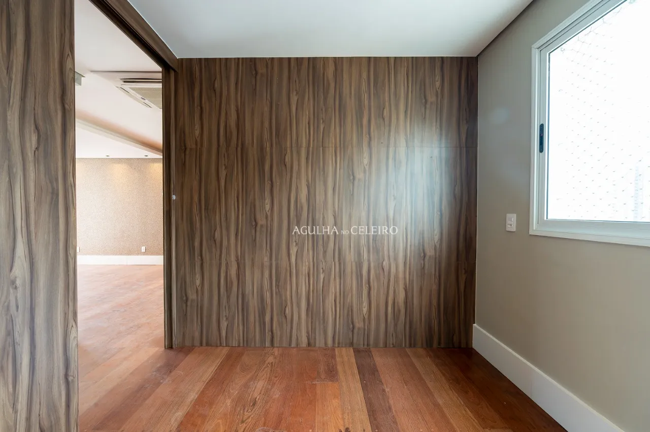 Venda/Moema: Cobertura deliciosa em prédio novo! – CO0189