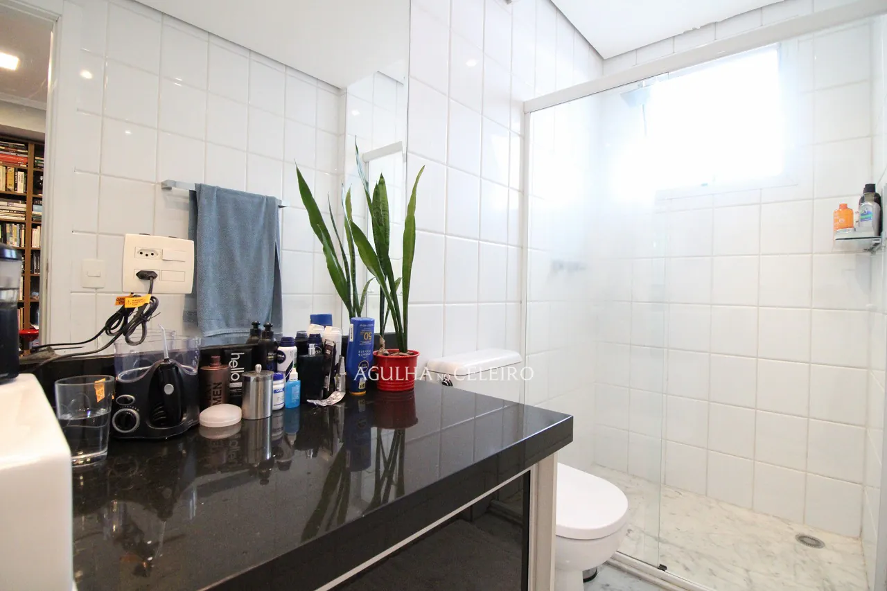 Venda/Moema: – 8983