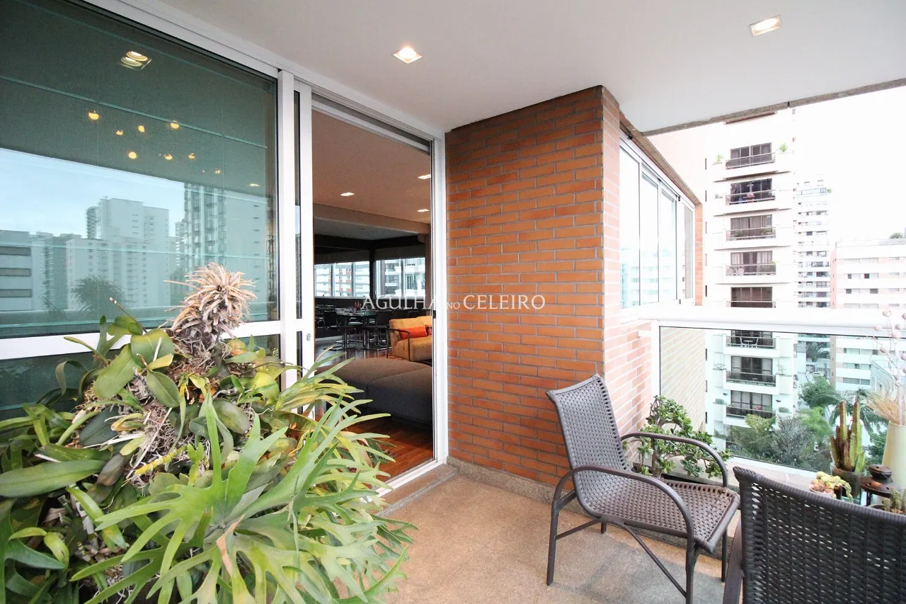 Venda/Moema: – 8983