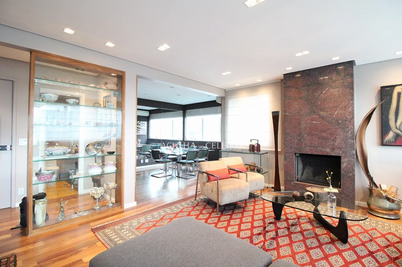 Venda/Moema: – 8983