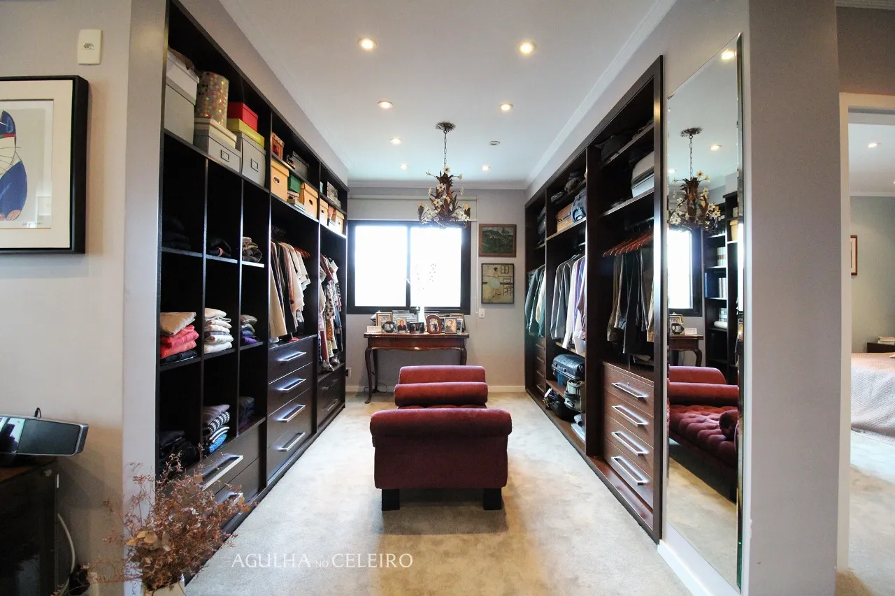 Venda/Moema: – 8983