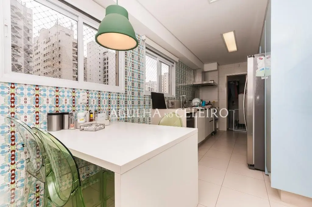 Venda/Moema: bem estar, muito verde em prédio novo! – AP3830