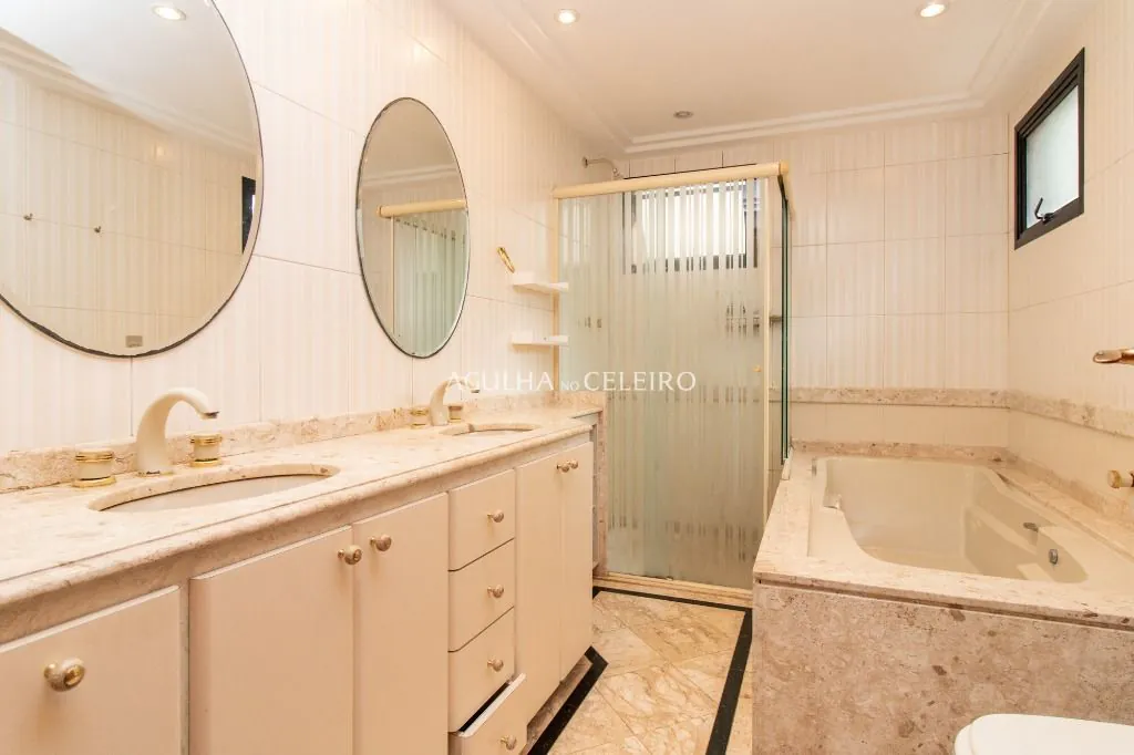 Apartamento à venda em Moema – AP6461