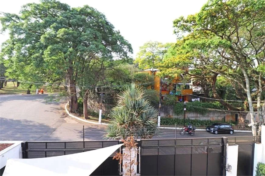 Casa a Venda Alto de Pinheiros – 9959