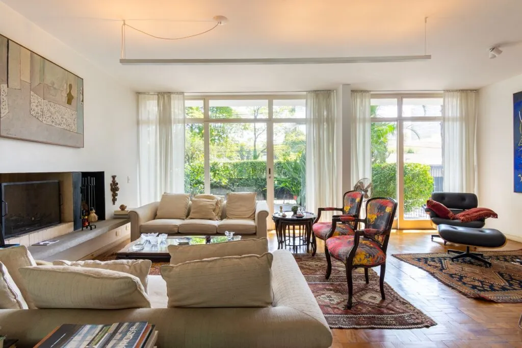 VENDA / ALTO DE PINHEIROS – CASA PERTO DE CLUBE COM MUITO POTENCIAL – 9979