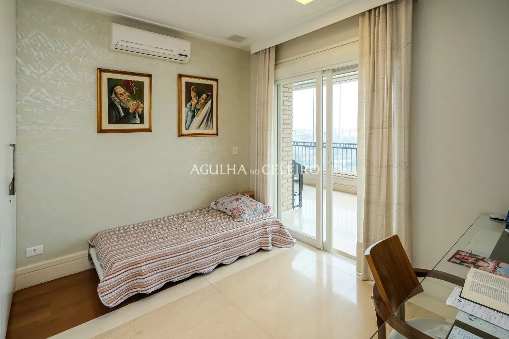 Venda/Moema: único! – AP8022