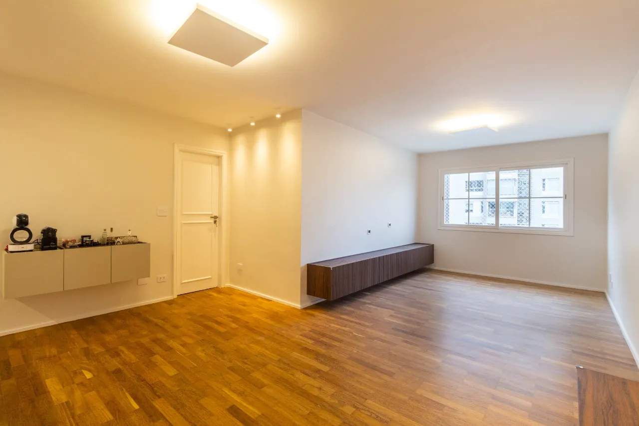 Apartamento reformado , impecável e nunca habitado à venda no Jardins – 12529 - IMG_0057