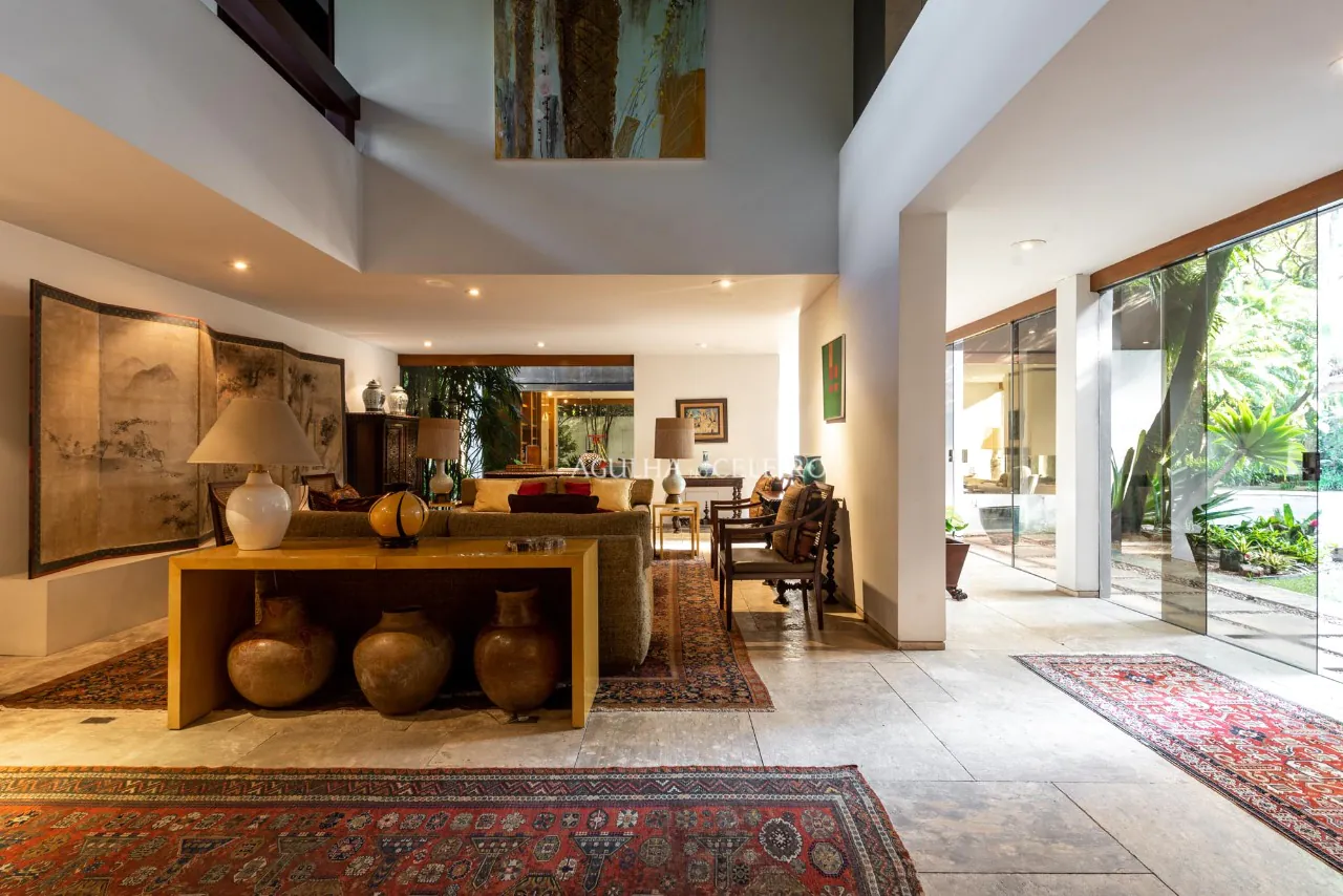 Venda/Jardim América: Puro charme com muito conforto projeto de Ricardo Julião. – 9239