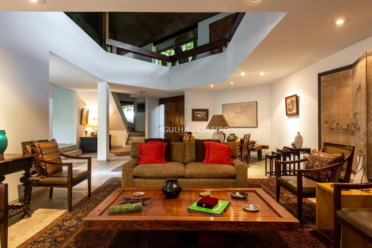 Venda/Jardim América: Puro charme com muito conforto projeto de Ricardo Julião. – 9239