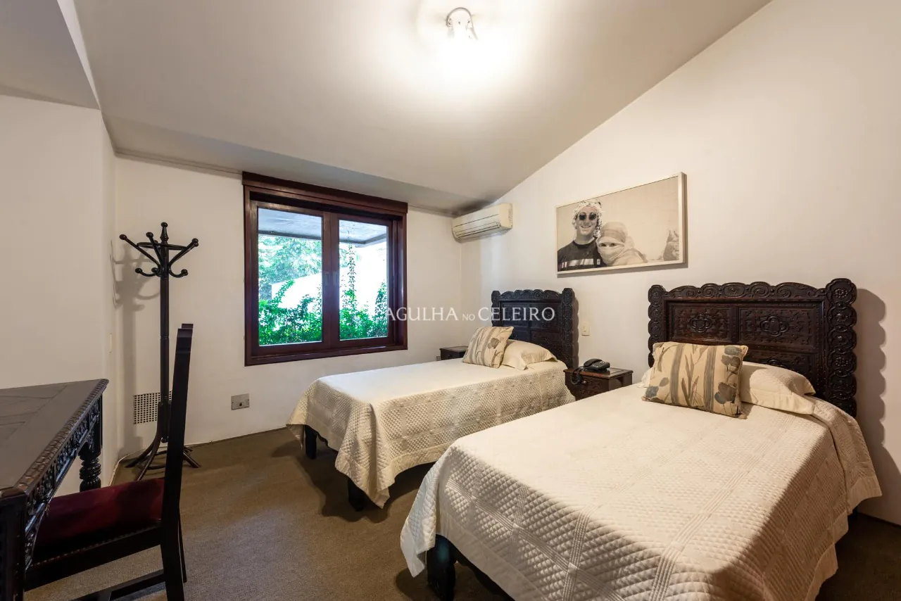 Venda/Jardim América: Puro charme com muito conforto projeto de Ricardo Julião. – 9239