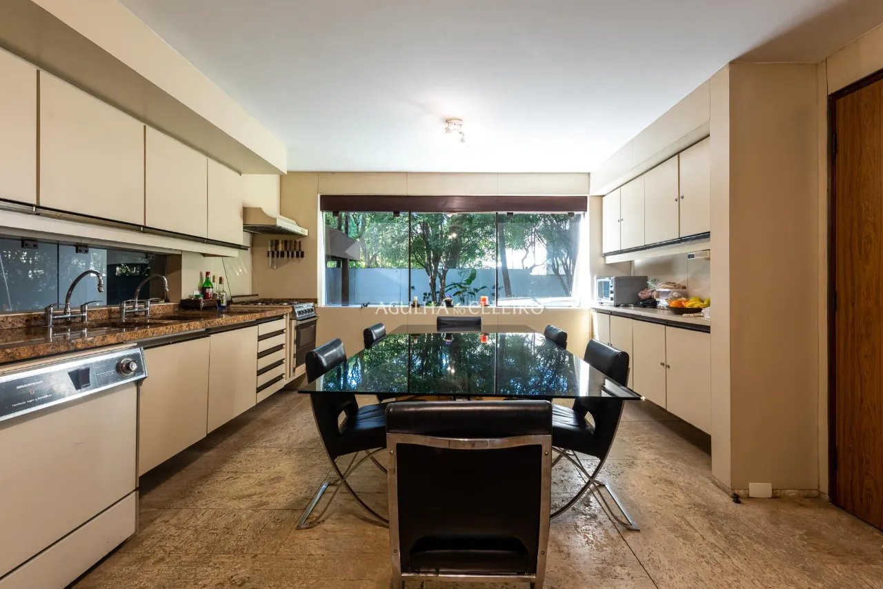 Venda/Jardim América: Puro charme com muito conforto projeto de Ricardo Julião. – 9239