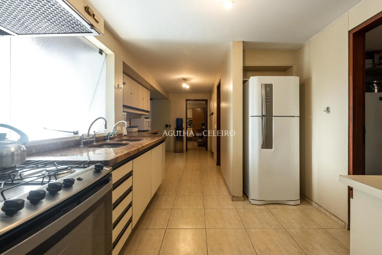 Venda/Jardim América: Puro charme com muito conforto projeto de Ricardo Julião. – 9239