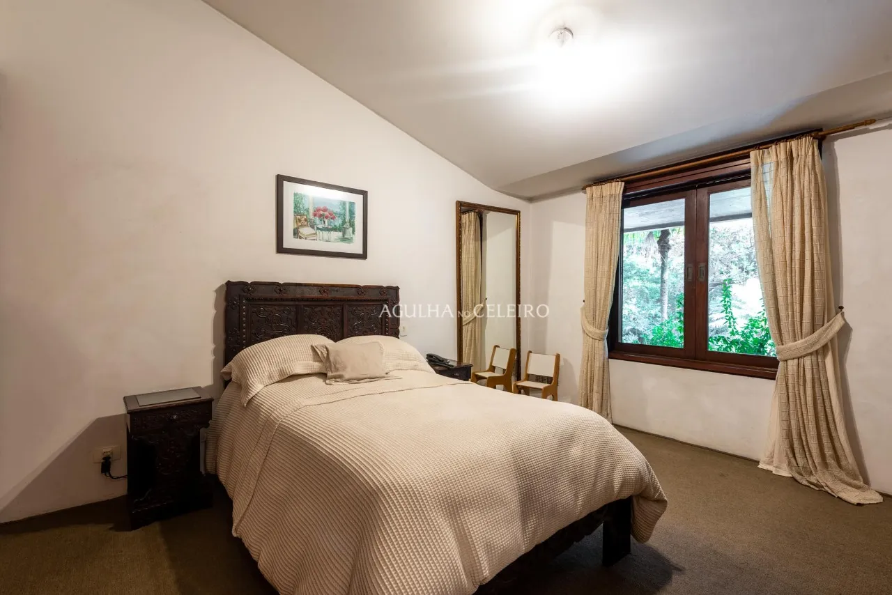 Venda/Jardim América: Puro charme com muito conforto projeto de Ricardo Julião. – 9239