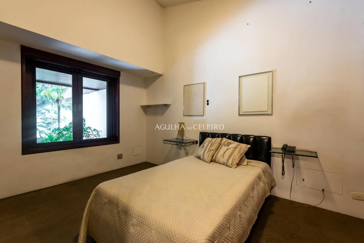 Venda/Jardim América: Puro charme com muito conforto projeto de Ricardo Julião. – 9239