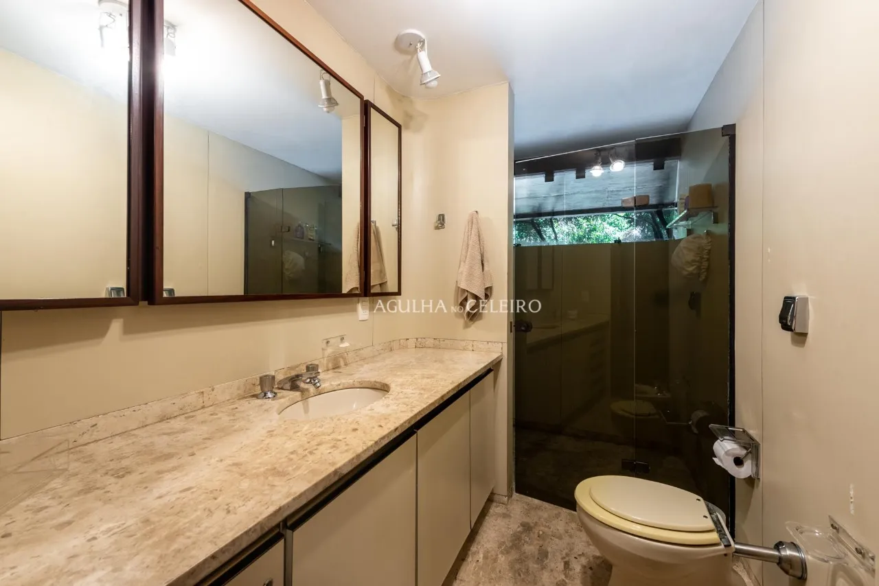 Venda/Jardim América: Puro charme com muito conforto projeto de Ricardo Julião. – 9239