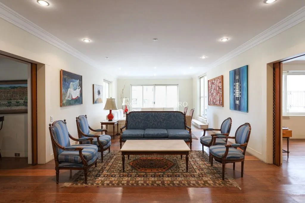 Venda/Jardim América: Para juntar o moderno ao clássico – AP5718