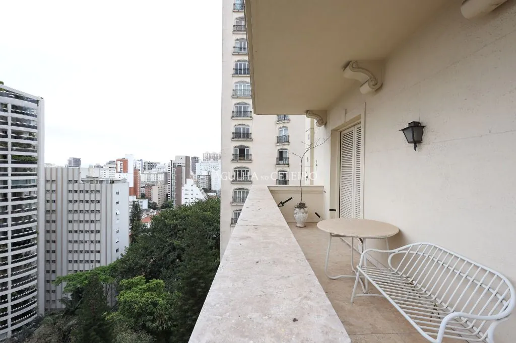 Venda/Jardim América: Para juntar o moderno ao clássico – AP5718