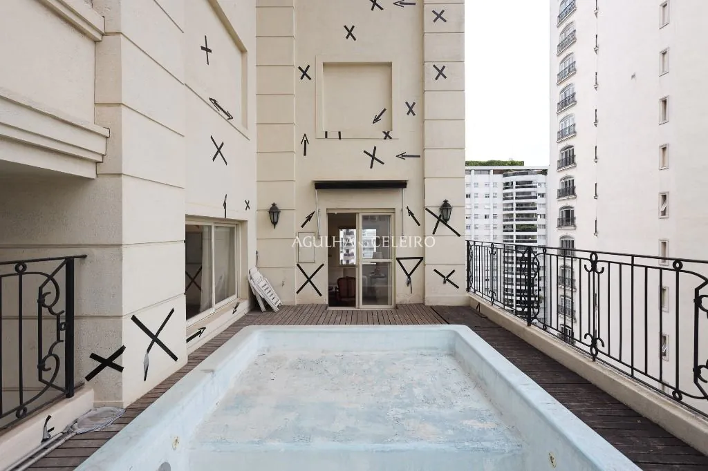 Venda/Jardim América: Para juntar o moderno ao clássico – AP5718