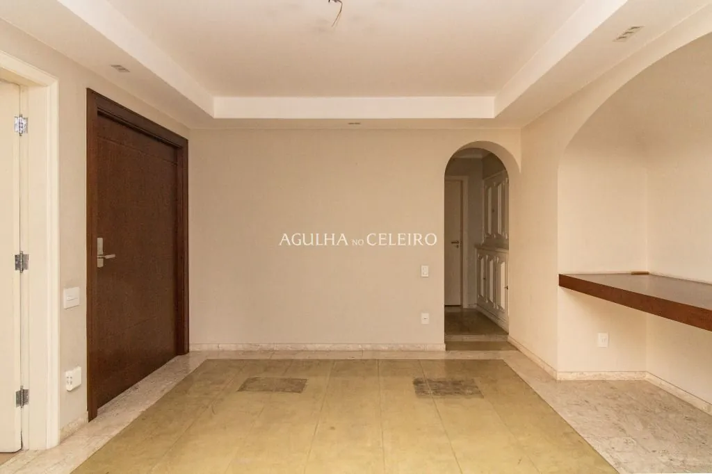 Venda/Jardim Paulista: Tamanho familiar – AP8043