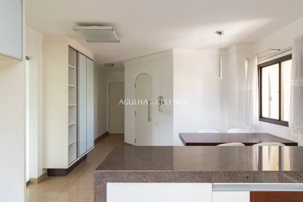 Venda/Jardim Paulista: Tamanho familiar – AP8043