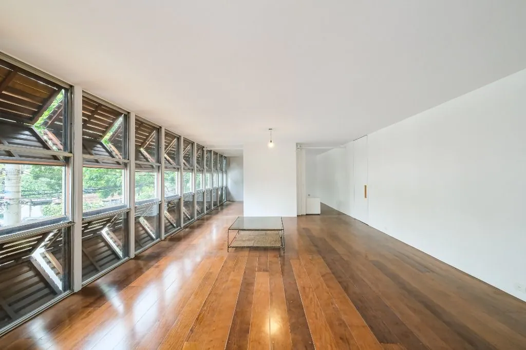 Venda/Jardim América: Reformado em Prédio Icônico – AP8420