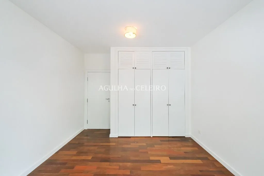 Venda/Jardim América: Reformado em Prédio Icônico – AP8420