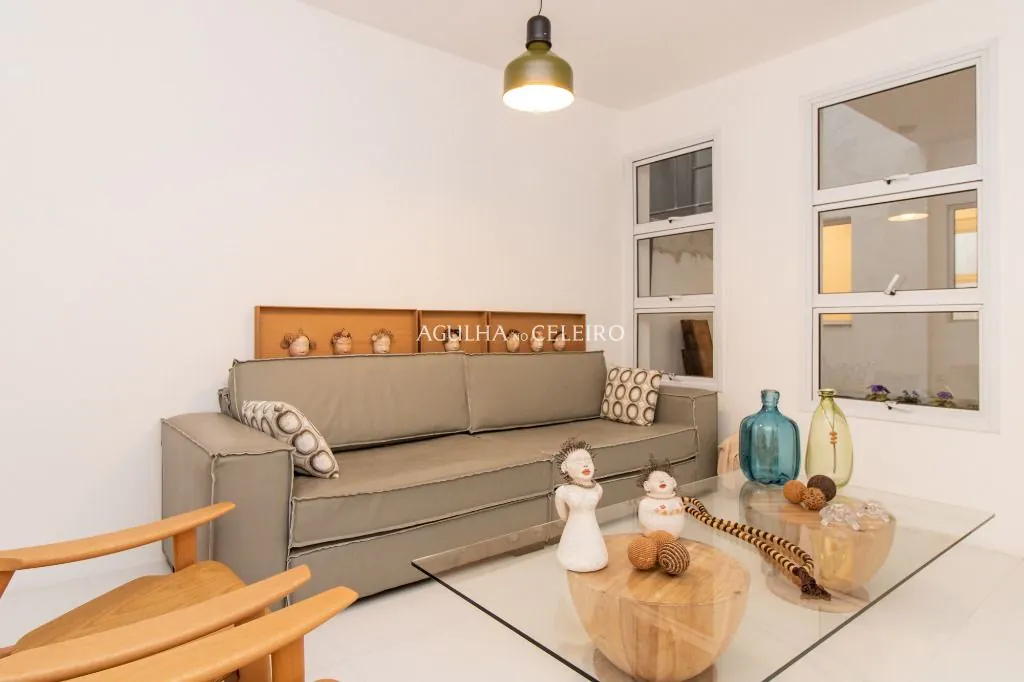 Venda/Vila Nova Conceição: Casa deliciosa acabada de reformar. – CA0995