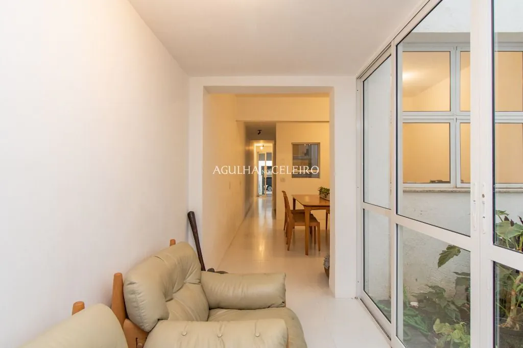 Venda/Vila Nova Conceição: Casa deliciosa acabada de reformar. – CA0995