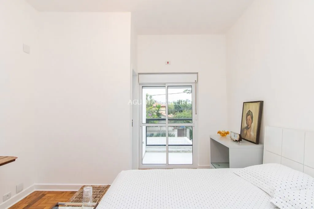 Venda/Vila Nova Conceição: Casa deliciosa acabada de reformar. – CA0995