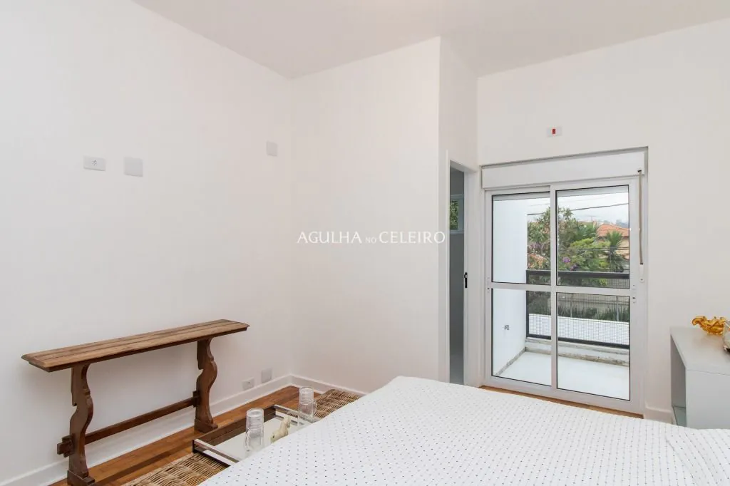 Venda/Vila Nova Conceição: Casa deliciosa acabada de reformar. – CA0995