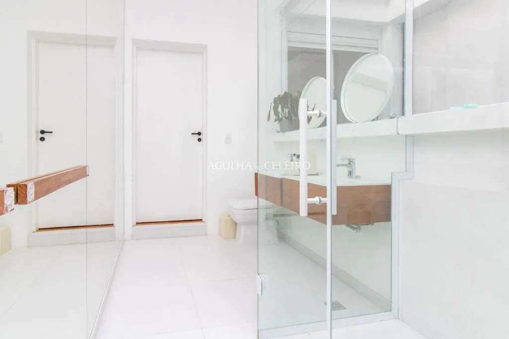 Venda/Vila Nova Conceição: Casa deliciosa acabada de reformar. – CA0995