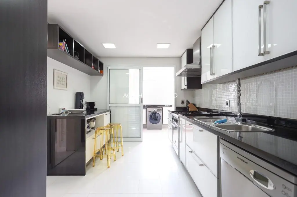 Venda/Jardim Paulista: Cobertura com vista incrível em prédio moderno – CO0685