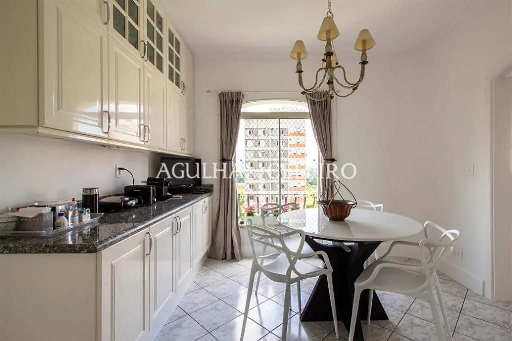 Venda/Alto de Pinheiros: Muito conforto e vista para o parque – CO0701