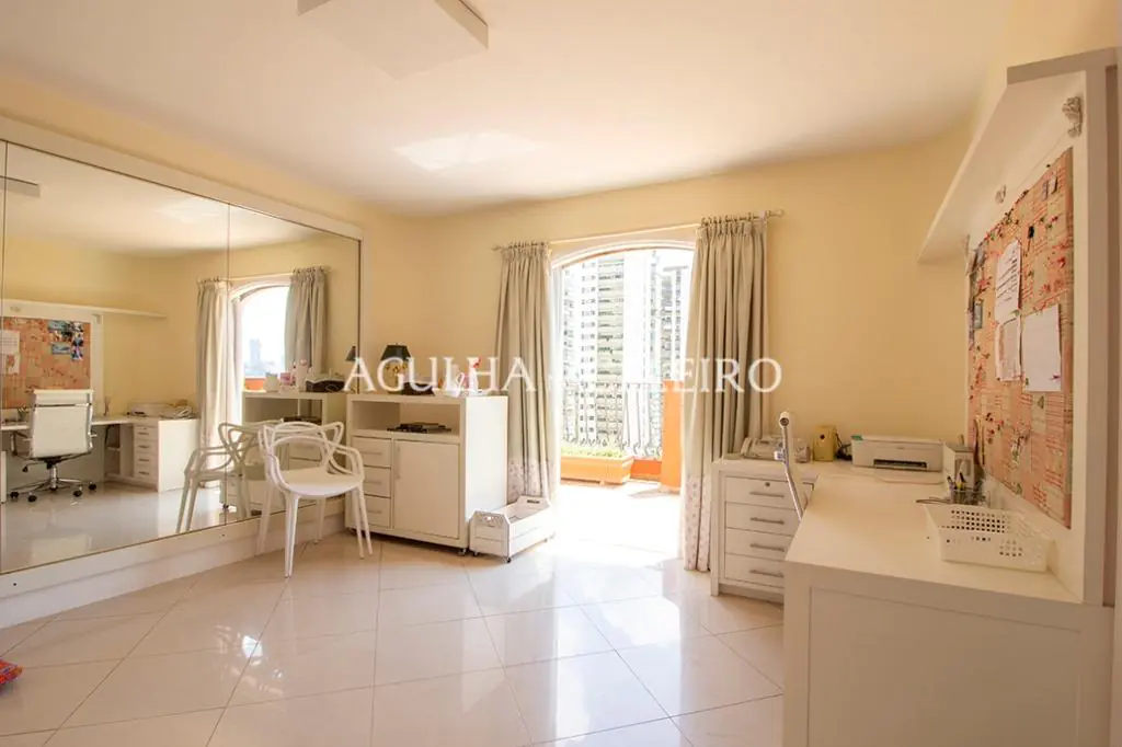 Venda/Alto de Pinheiros: Muito conforto e vista para o parque – CO0701