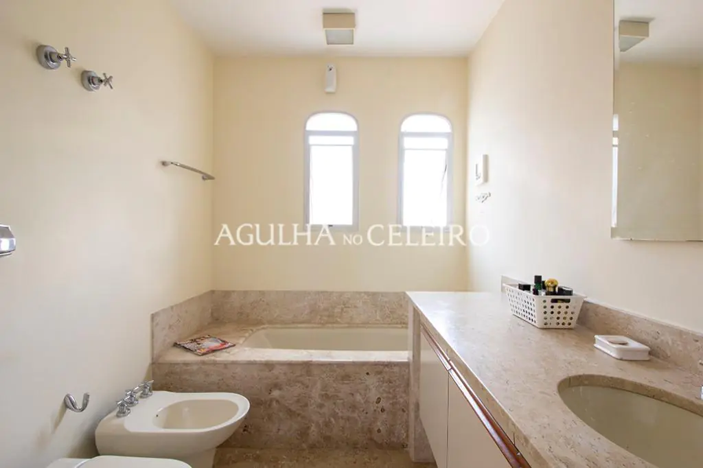 Venda/Alto de Pinheiros: Muito conforto e vista para o parque – CO0701