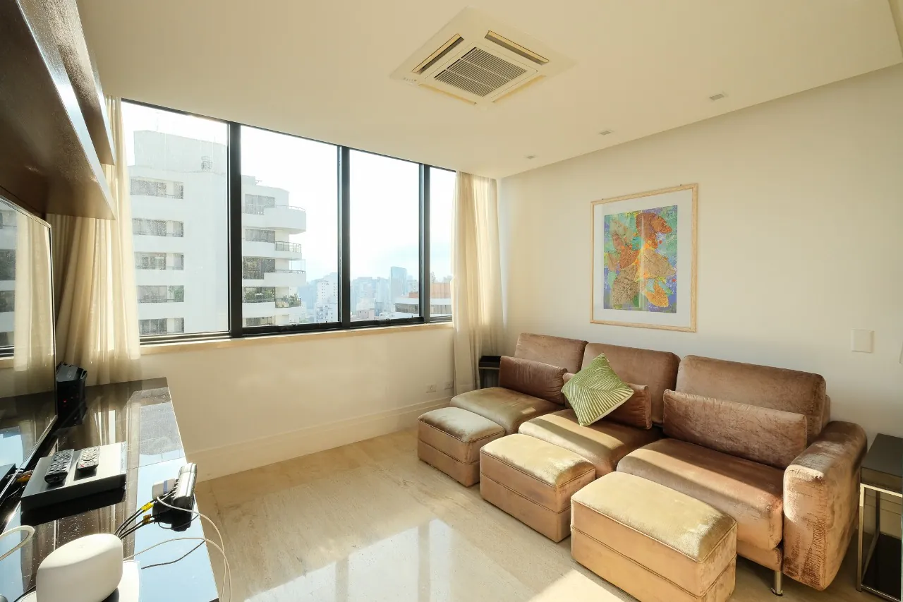 Cobertura com piscina e vista maravilhosa na Vila Nova Conceição – 10091