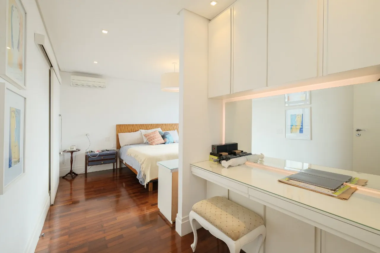 Cobertura com piscina e vista maravilhosa na Vila Nova Conceição – 10091