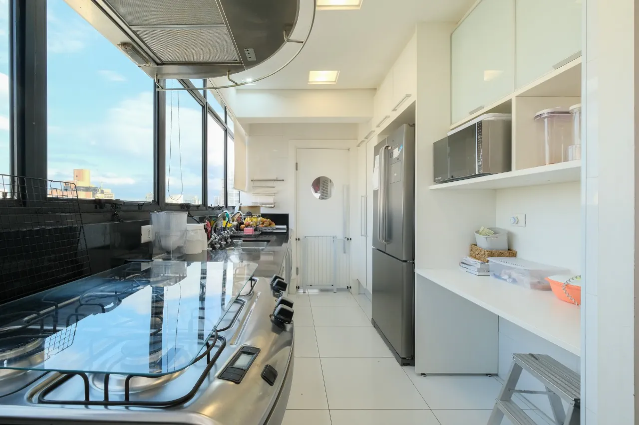 Cobertura com piscina e vista maravilhosa na Vila Nova Conceição – 10091