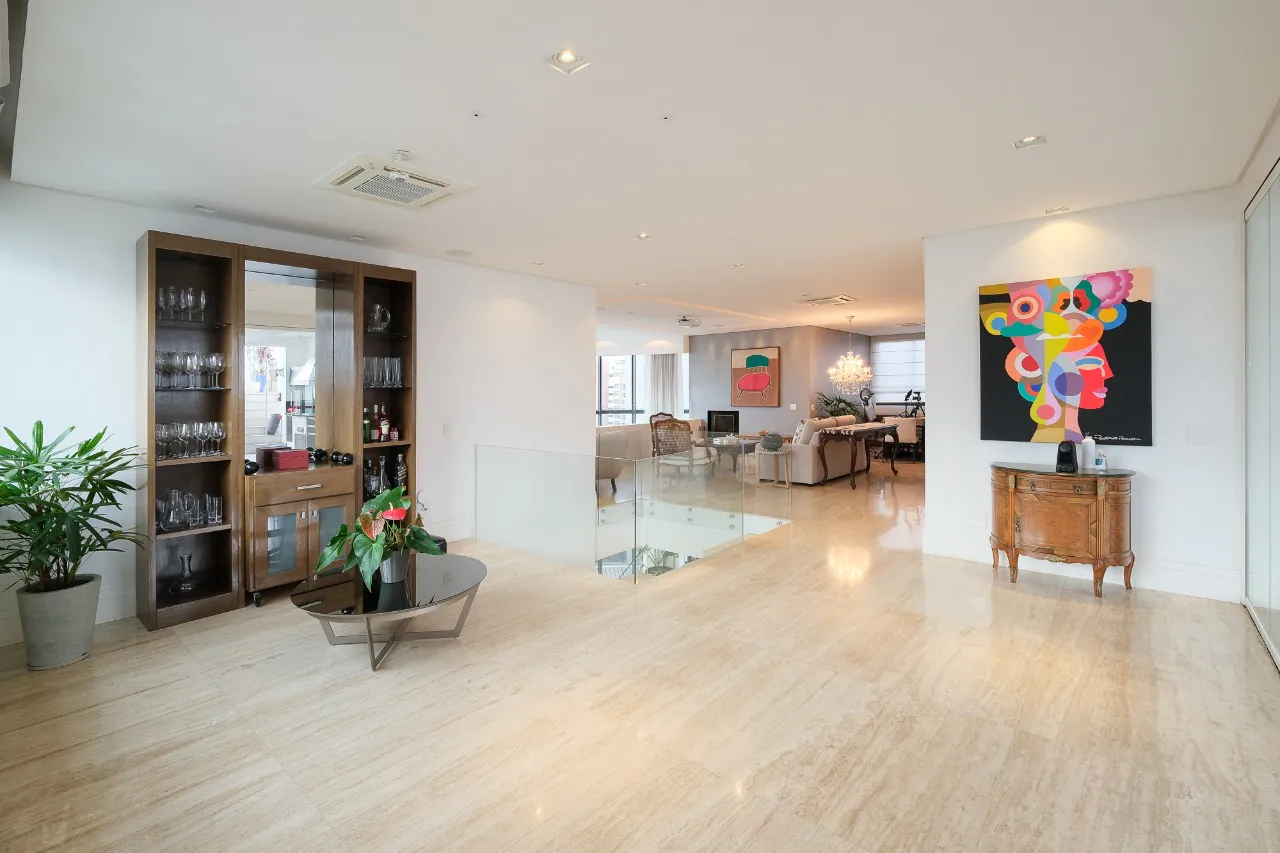 Cobertura com piscina e vista maravilhosa na Vila Nova Conceição – 10091