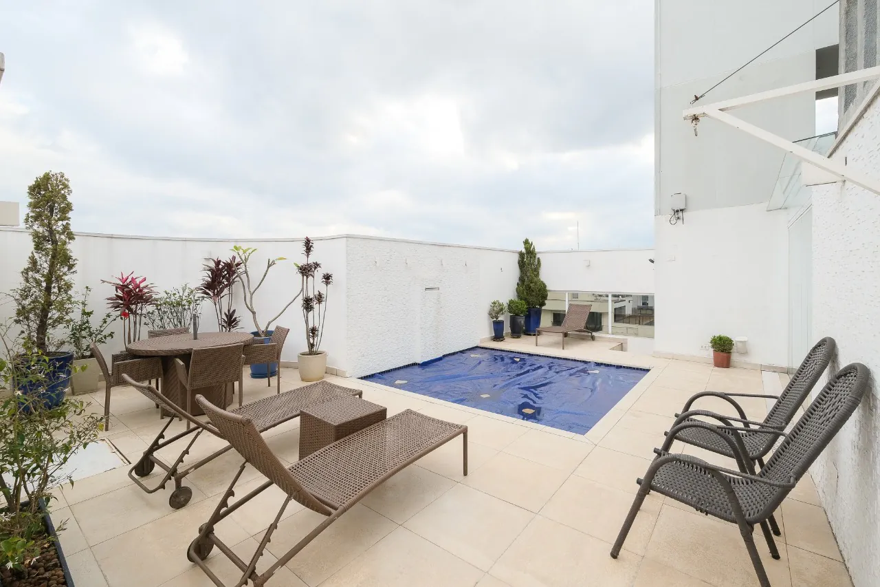 Cobertura com piscina e vista maravilhosa na Vila Nova Conceição – 10091