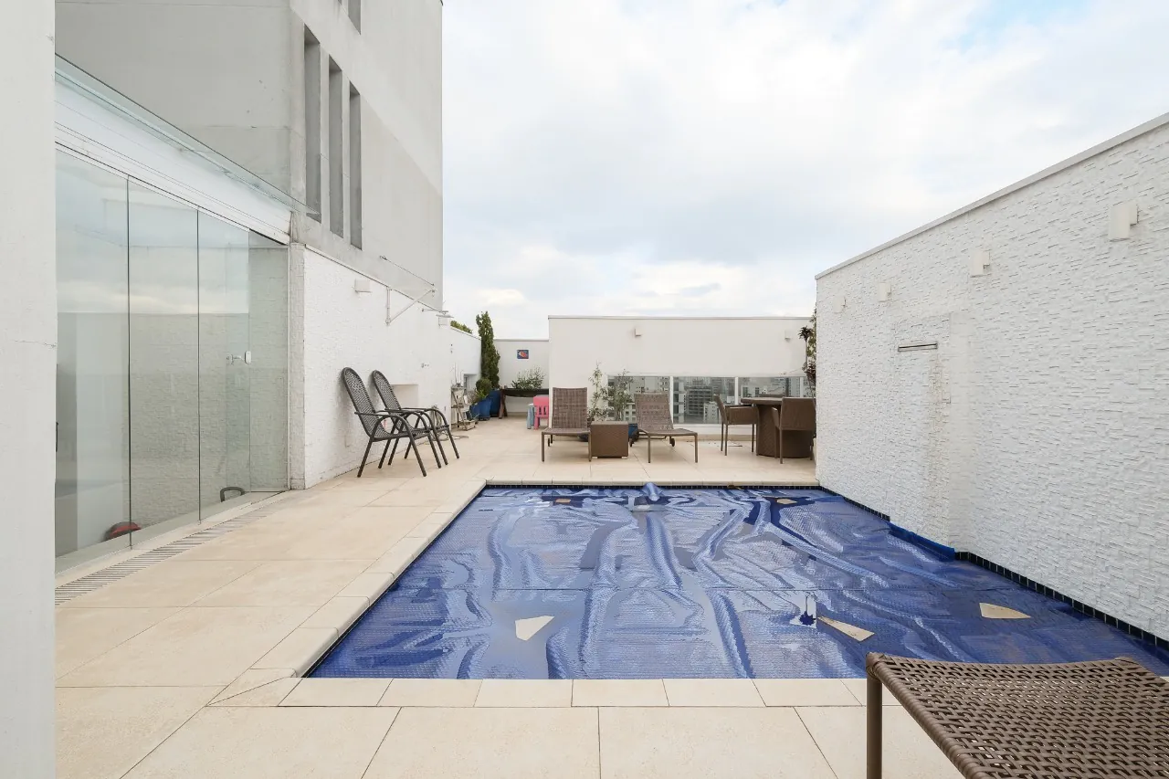 Cobertura com piscina e vista maravilhosa na Vila Nova Conceição – 10091