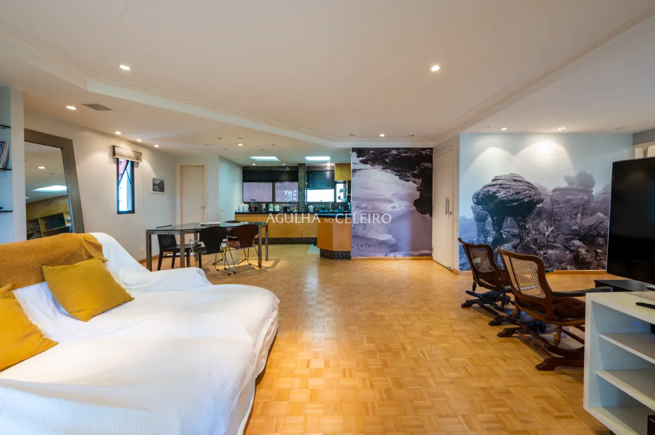 Venda/Vila Nova Conceição: Localização perfeita com vista e terraço. – 10148