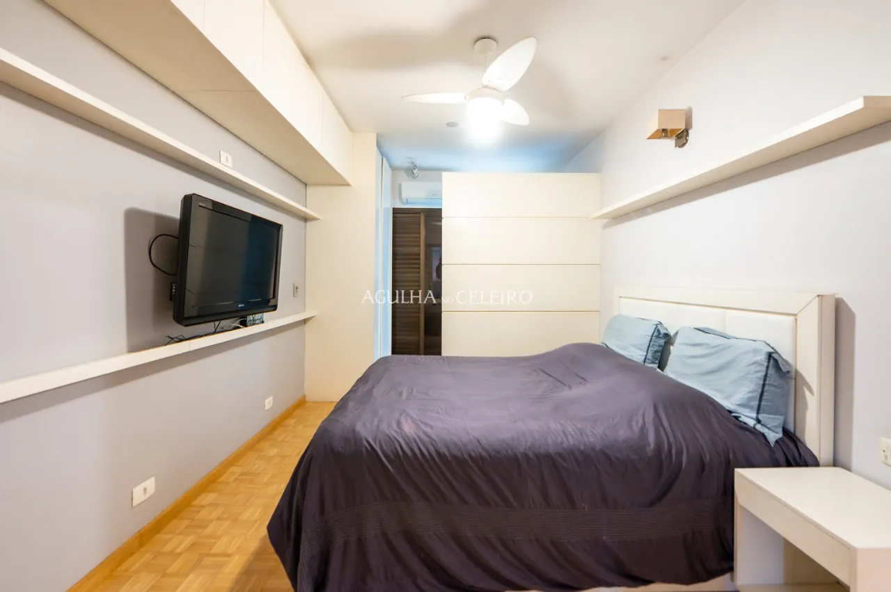 Venda/Vila Nova Conceição: Localização perfeita com vista e terraço. – 10148