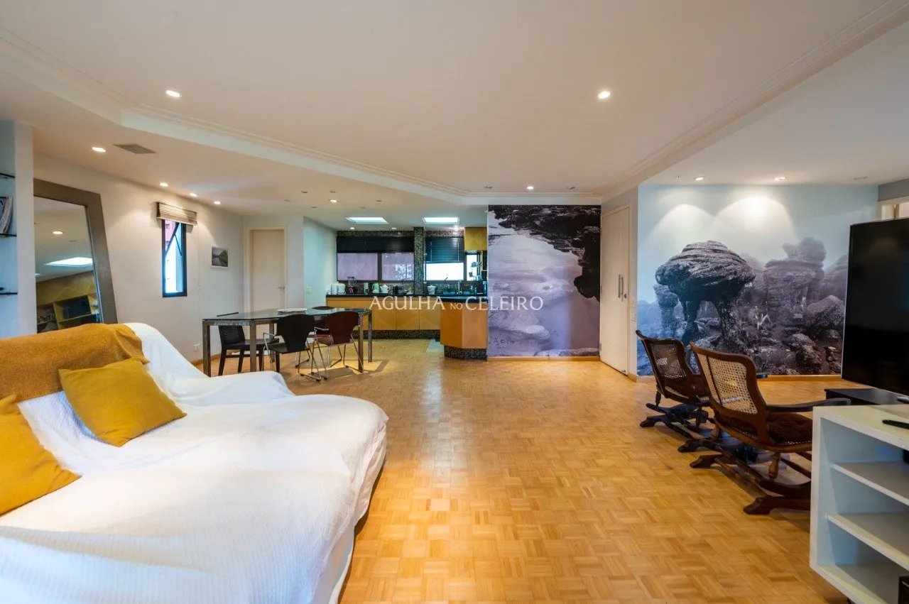 Venda/Vila Nova Conceição: Localização perfeita com vista e terraço. – 10148