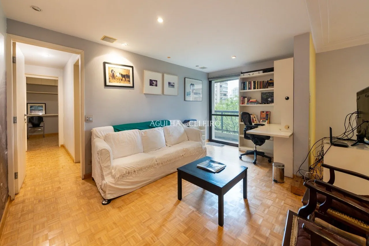 Venda/Vila Nova Conceição: Localização perfeita com vista e terraço. – 10148