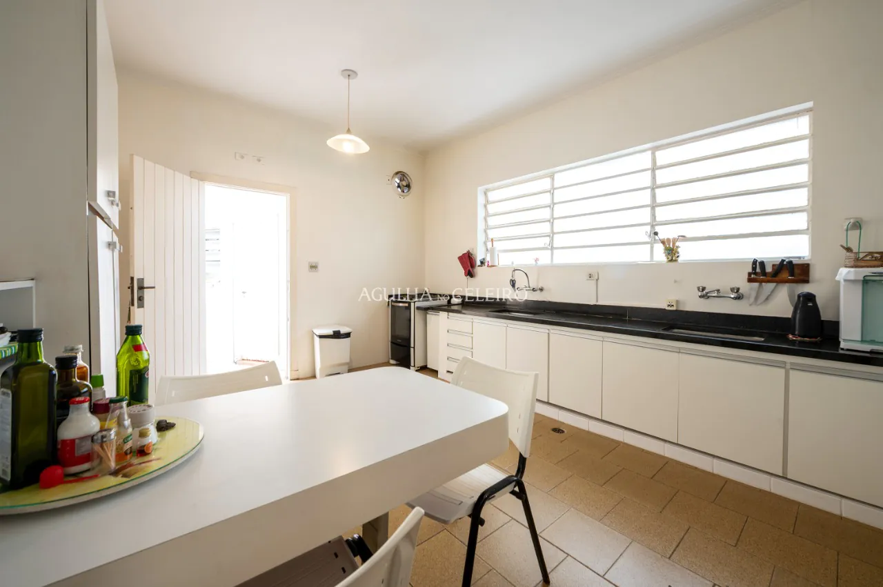 Casa charmosas com estilo clássico à venda mo Jardim Europa – 12804