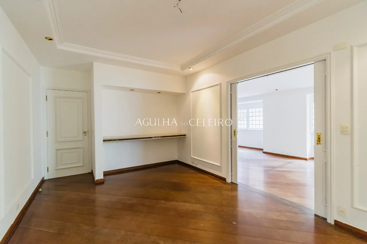 Venda/Jardim Guedala: Casa área externa ampla. – 9302 - 9302_COMLOGO-10